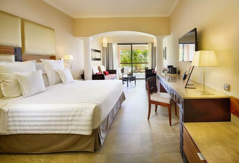 جناح جونيور بريميوم مطل على البحر, Barcelo Maya Beach  All Inclusive