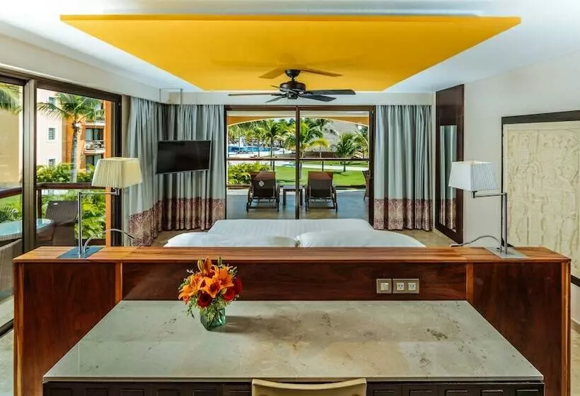 سوئیت پریمیوم با چشم‌انداز دریا, Barcelo Maya Beach  All Inclusive