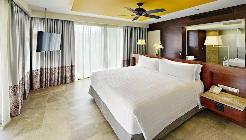 سوئیت پریمیوم با چشم‌انداز دریا, Barcelo Maya Beach  All Inclusive
