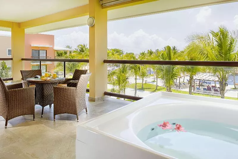 سوئیت پریمیوم با چشم‌انداز دریا, Barcelo Maya Beach  All Inclusive
