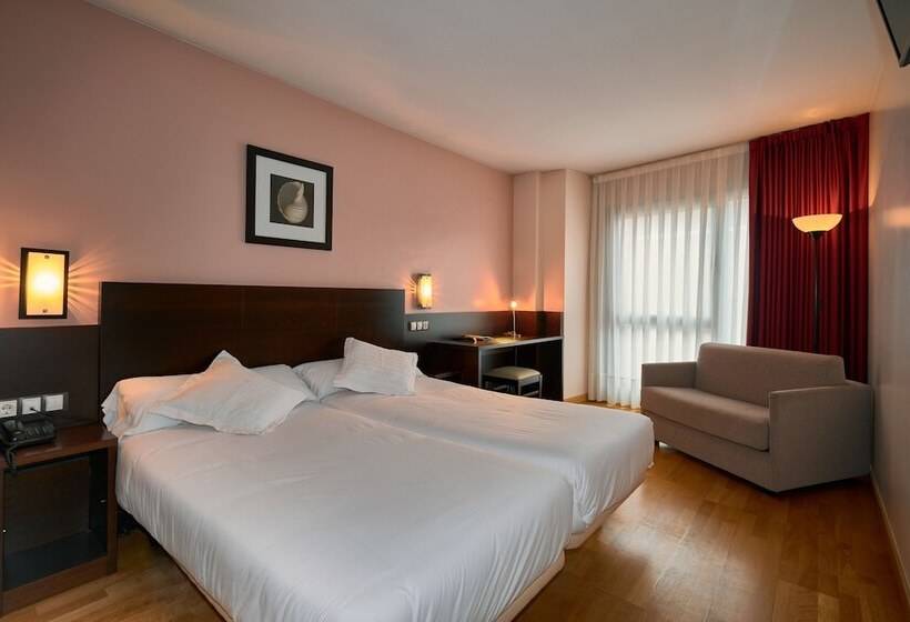 标准间, Castro Real