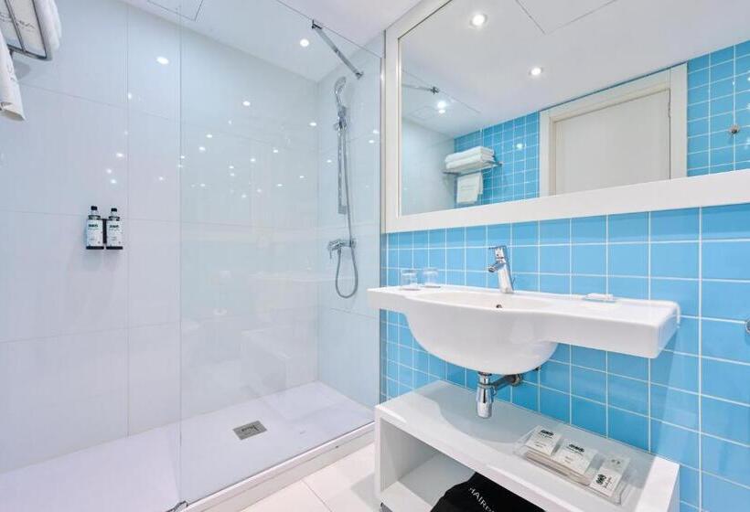 Номер Стандарт Трехместный, Catalonia Avinyo