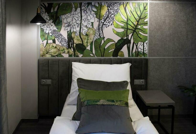 スタンダードシングルルーム, Central