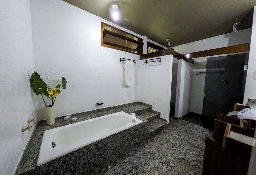 Люкс, Colinas De Petropolis