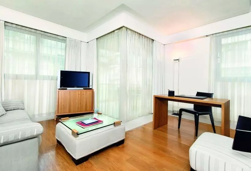 Deluxe Room City View