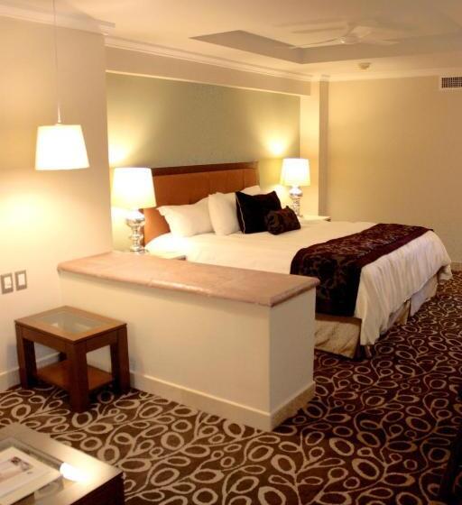 סוויטת ג'וניור, Emporio Zacatecas