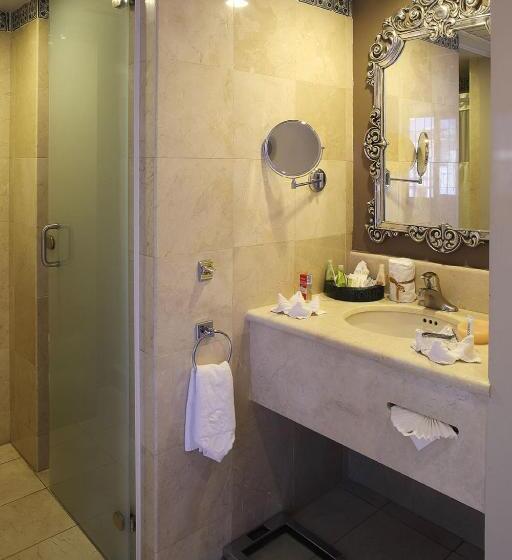 סוויטת ג'וניור, Emporio Zacatecas