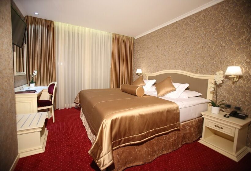 جناح مطل على المدينة, Grand Hotel & Spa Tirana