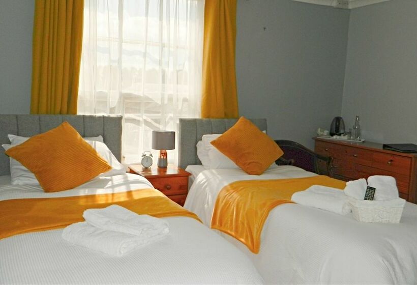 标准间, Kings Head Inn, Warwick