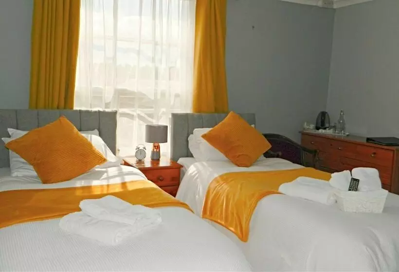 اتاق استاندارد, Kings Head Inn, Warwick