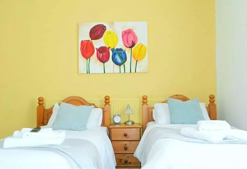 اتاق استاندارد, Kings Head Inn, Warwick
