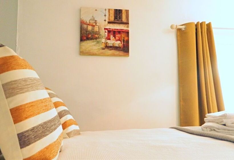 标准间, Kings Head Inn, Warwick