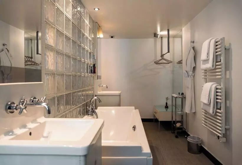ジュニアスイート, Kube Hotel Paris
