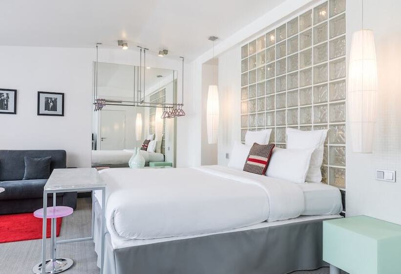 سوییت جونیور, Kube Hotel Paris