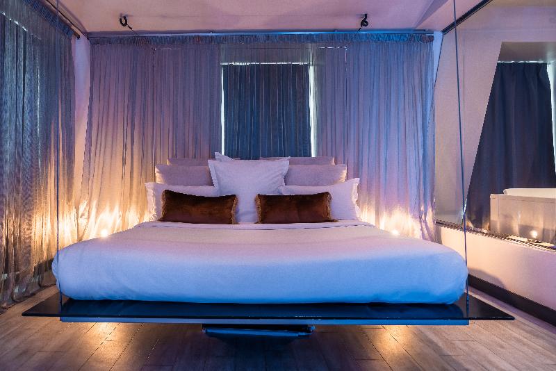 スイート, Kube Hotel Paris