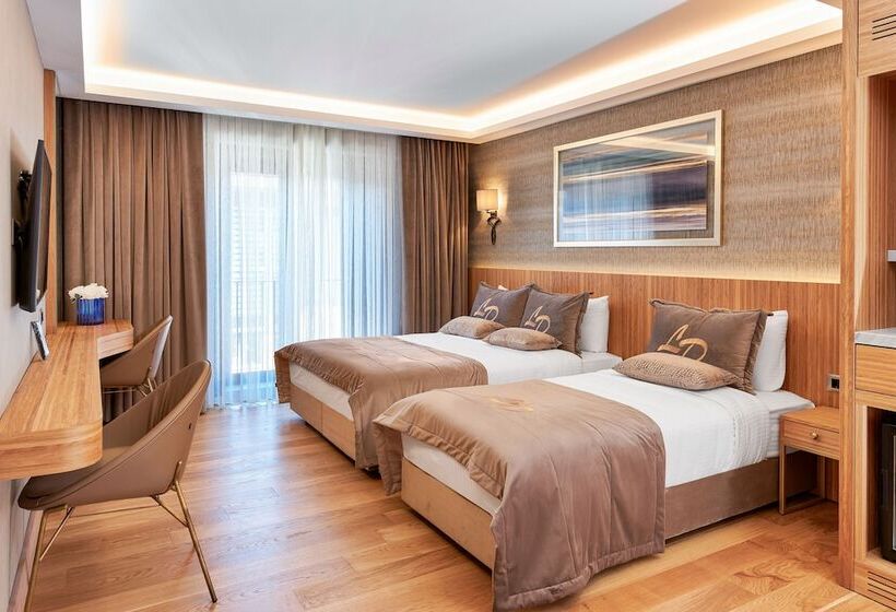 اتاق سوپریور, Lady Diana