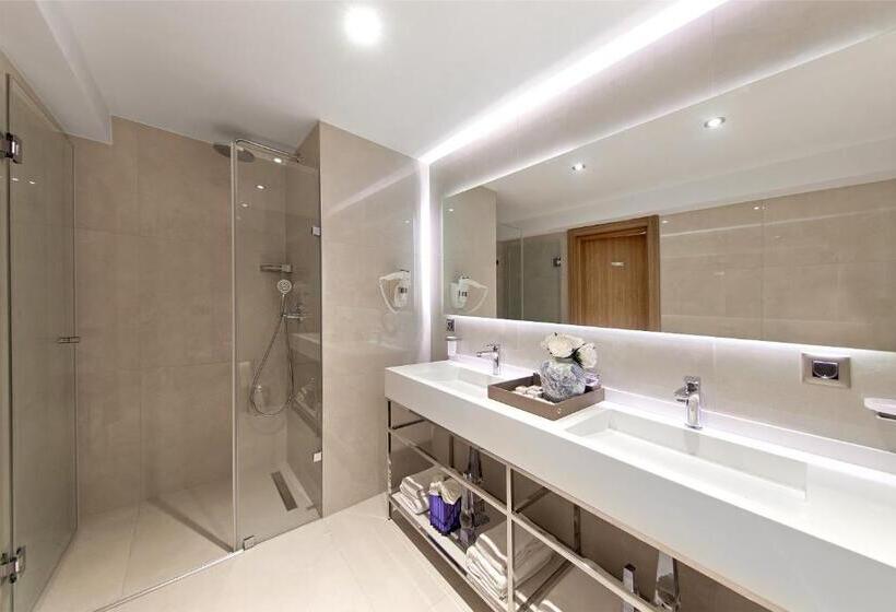 اتاق سوپریور, Lady Diana