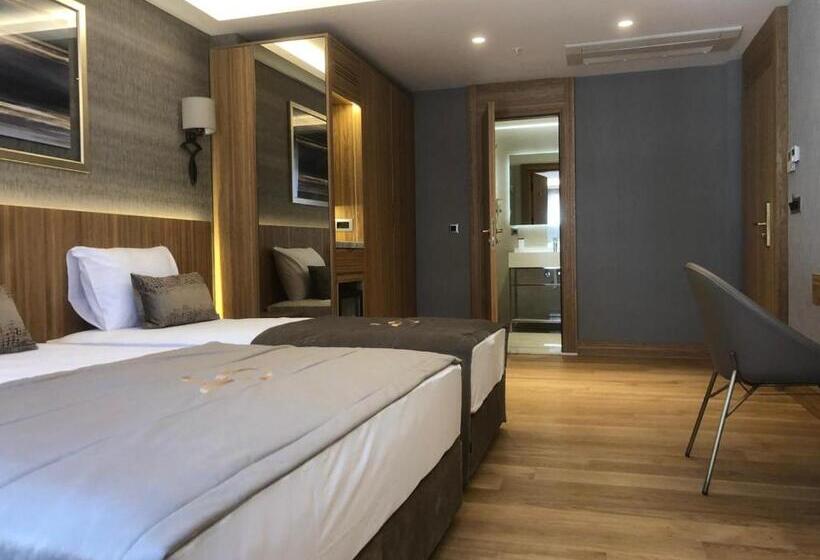 اتاق سوپریور, Lady Diana