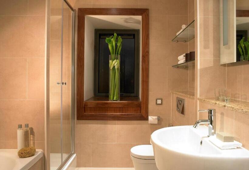 غرفة سوبيريور, Limerick Strand