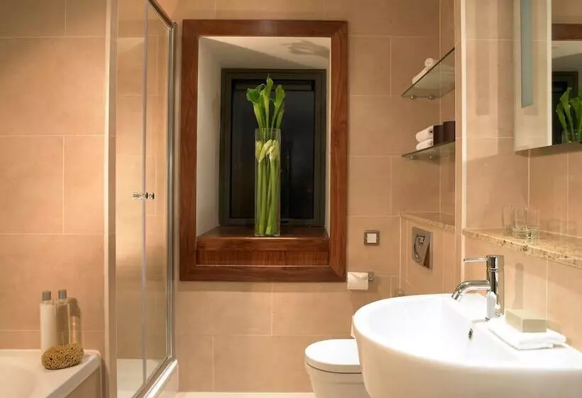プレジデントスイートルーム, Limerick Strand