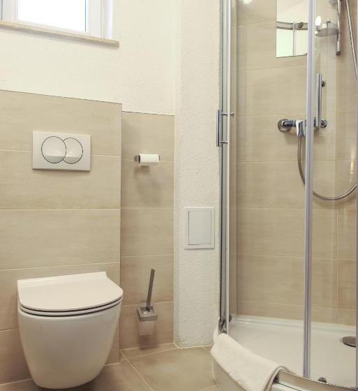 غرفة ديلوكس, Major Budget