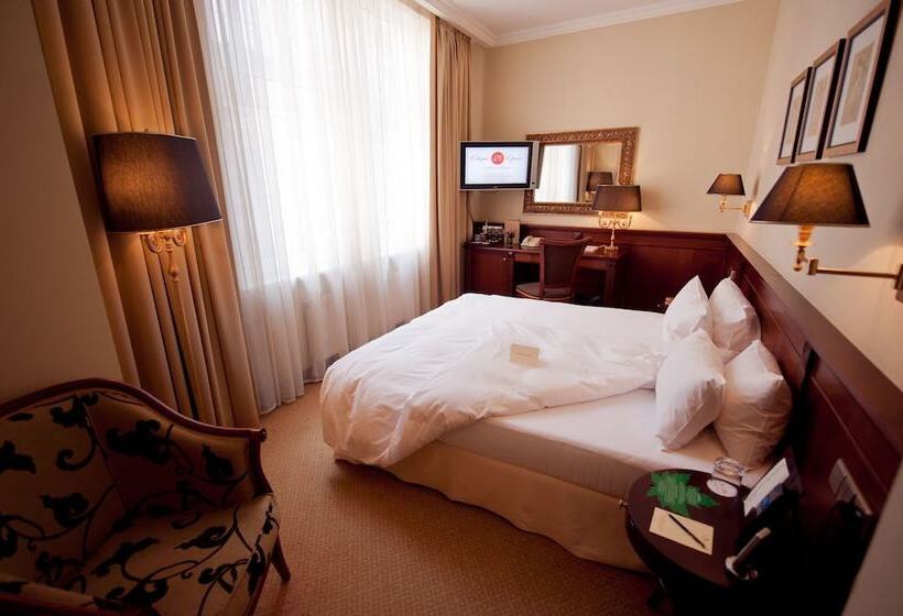 Pokój Standard, Opera Hotel   The Leading Hotels Of The World
