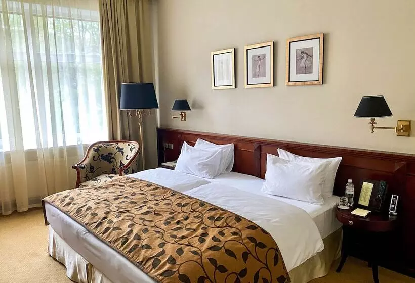 Standard-huone, Opera Hotel The Leading Hotels Of The World