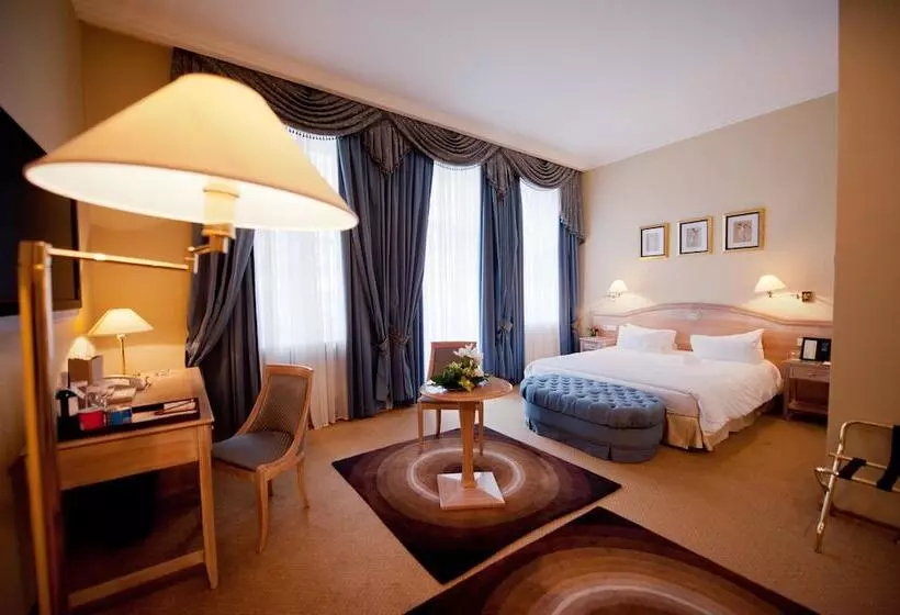 Superior-huone, Opera Hotel The Leading Hotels Of The World