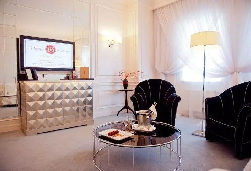 Sviitti, Opera Hotel The Leading Hotels Of The World