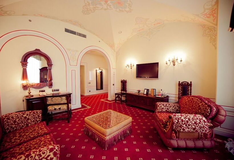 Suite, Opera Hotel   The Leading Hotels Of The World