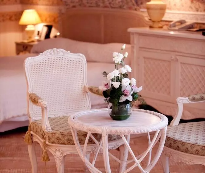 Sviitti, Opera Hotel The Leading Hotels Of The World