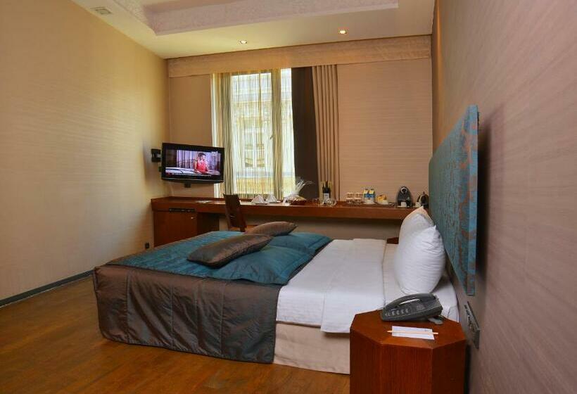 اتاق اجرایی, Pera Tulip