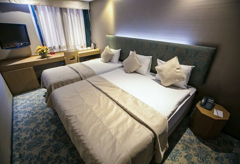 اتاق سوپریور سه تخته, Pera Tulip