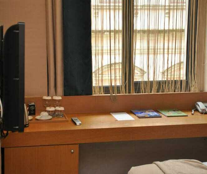 اتاق اجرایی, Pera Tulip