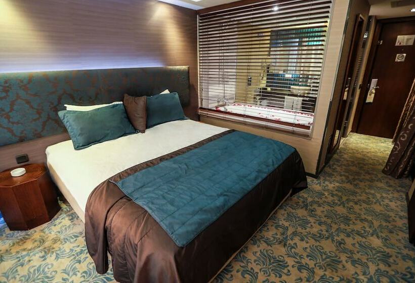 اتاق اجرایی, Pera Tulip