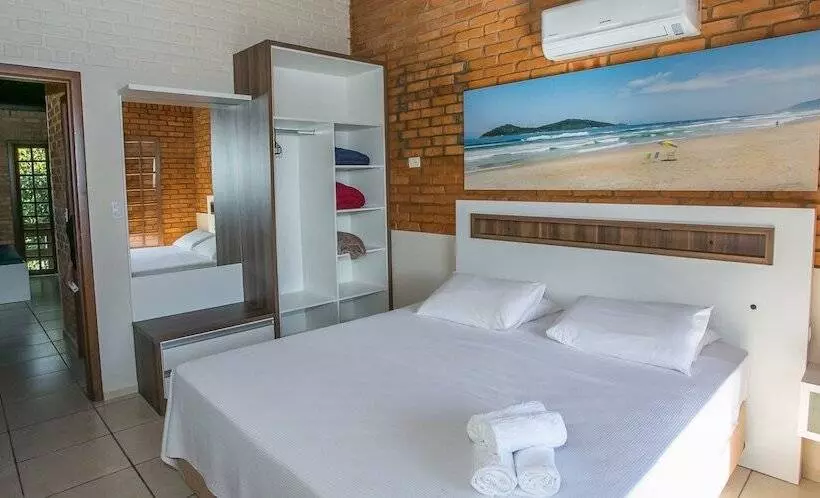 کلبه ییلاقی, Sao Sebastiao Da Praia