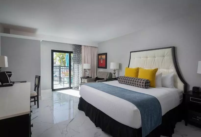 اتاق دلوکس با تخت کینگ و چشم‌انداز, Inn On Fifth