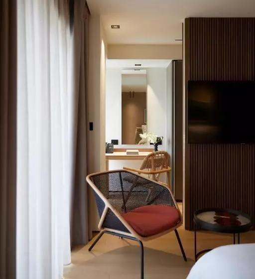 景色の見えるスイートルーム, Dusit Suites Athens