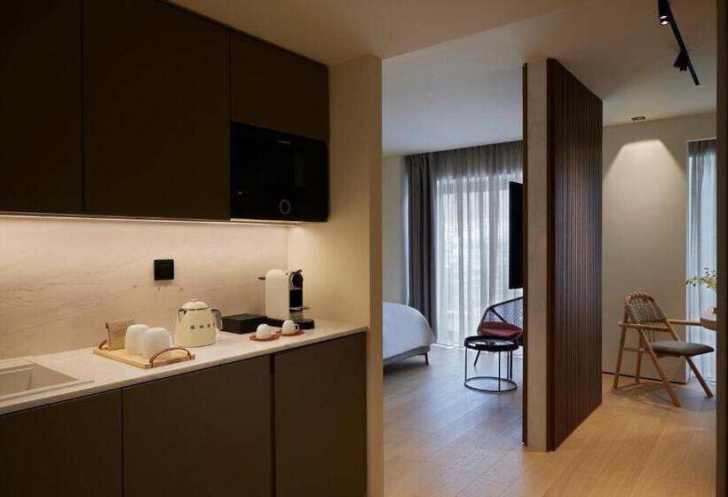 Люкс с Видом, Dusit Suites Athens