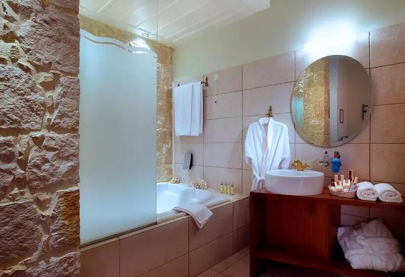 Perhesviitti, Katalagari Country Suites