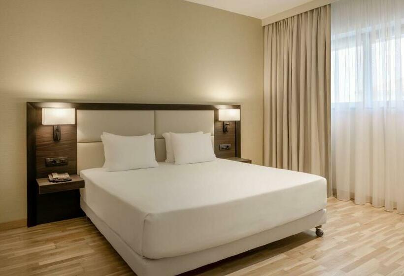 מיטת קינג בסוויטה, Ac Hotel By Marriott Milan Sesto