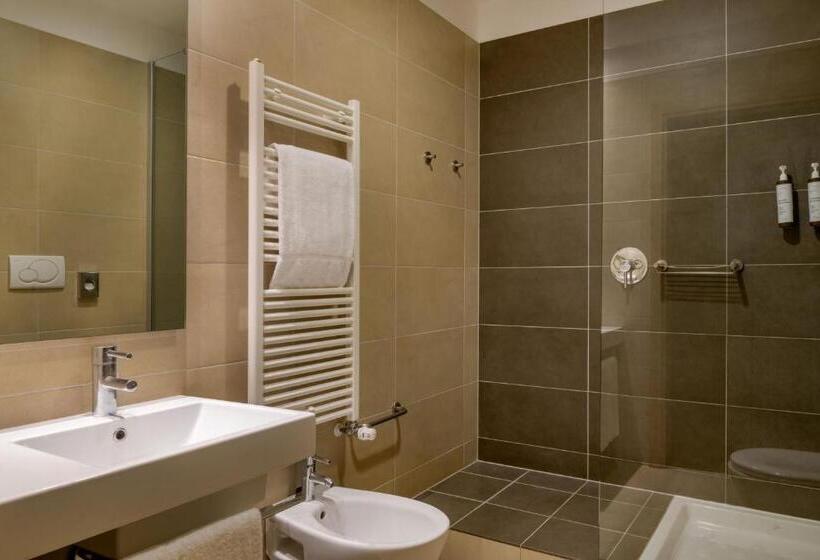 חדר דחוקס עם מיטת קינג, Ac Hotel By Marriott Milan Sesto