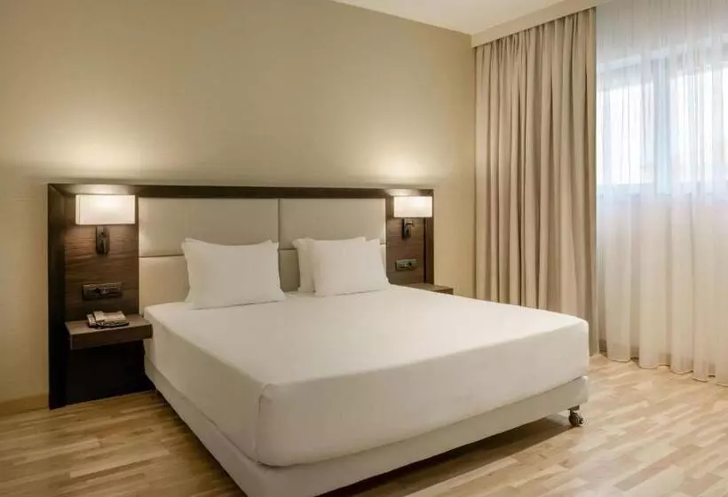 سوئیت جونیور با تخت بزرگ, Ac Hotel By Marriott Milan Sesto