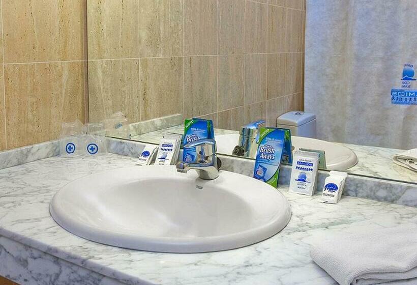 דירת שני חדרים, Magic Atrium Plaza