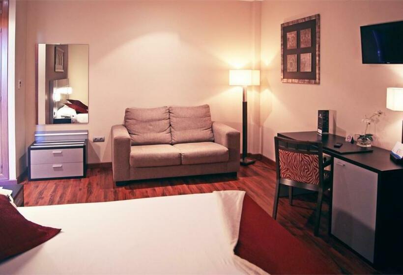 デラックストリプルルーム, Andalussia