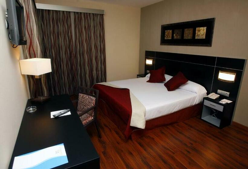 غرفة ديلوكس ثلاثية, Andalussia