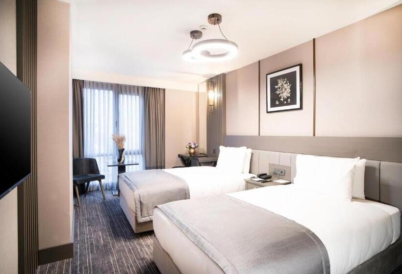 اتاق استاندارد با بالکن, Arts Hotel Taksim