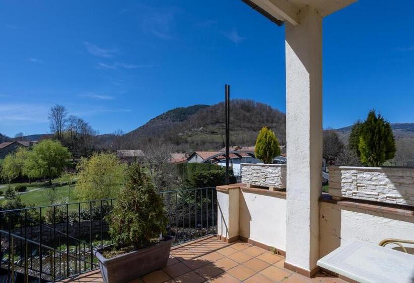 Superior Room with Terrace, De Camprodón