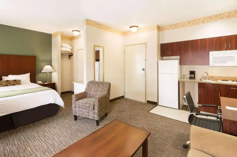 سوئیت با تخت بزرگ, Hawthorn Suites By Wyndham Rancho Cordova/folsom