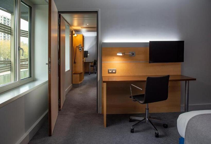 身障者適用スタンダードルーム, Holiday Inn Express Paris Canal De La Villette, An Ihg